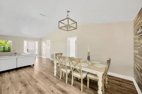 721 Eagle Lane Apollo Beach FL 33572