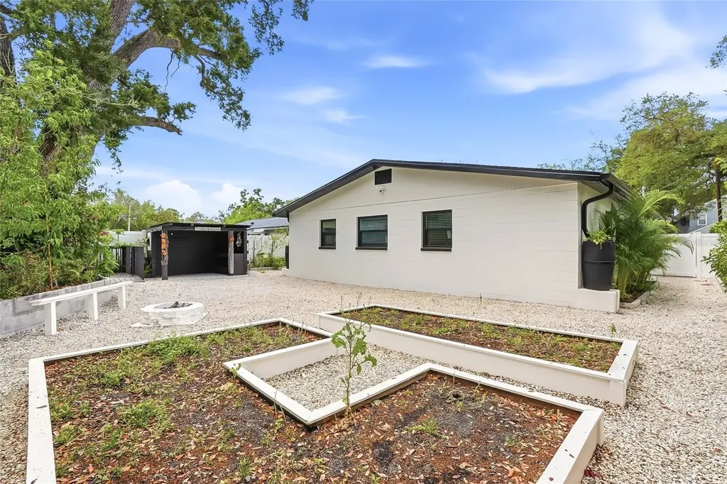 6828 S Wall Street Tampa FL 33616