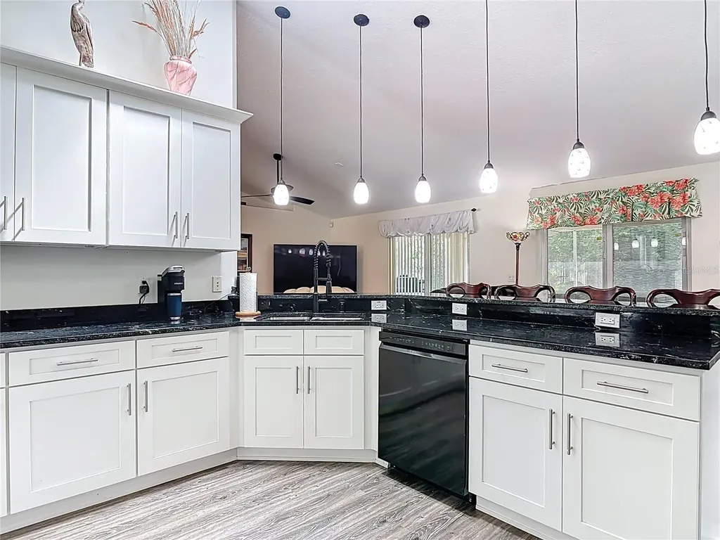 290 Shadydale Court Deltona FL 32738