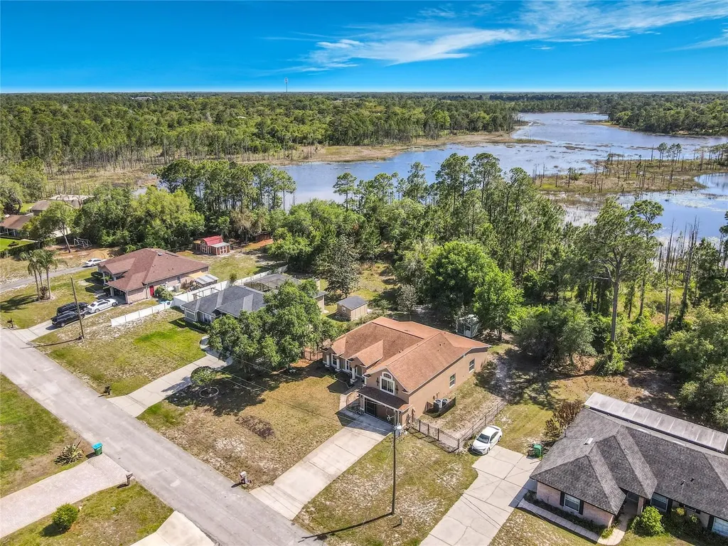 290 Shadydale Court Deltona FL 32738