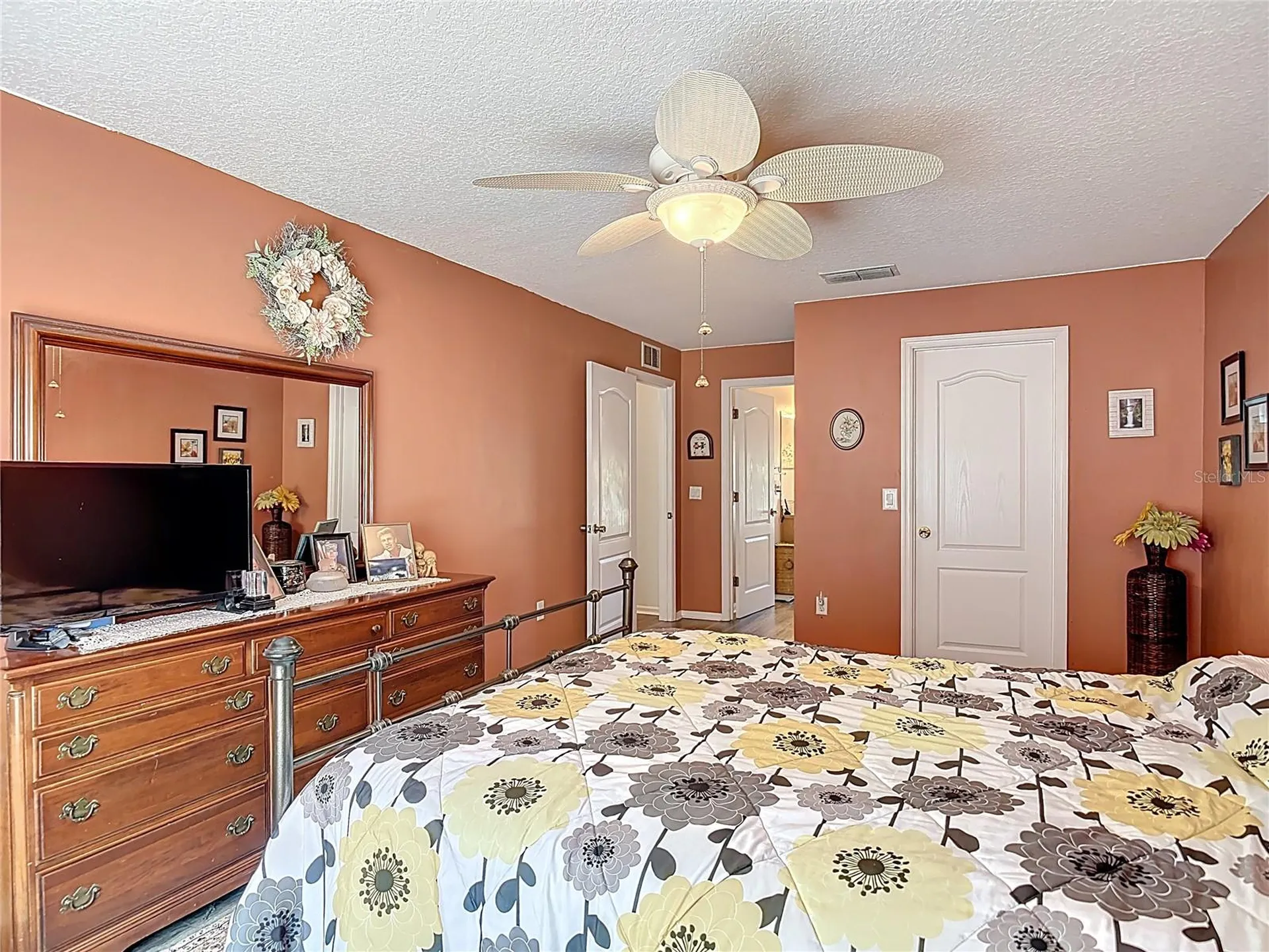 290 Shadydale Court Deltona FL 32738