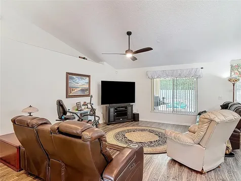 290 Shadydale Court Deltona FL 32738