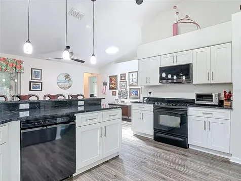 290 Shadydale Court Deltona FL 32738