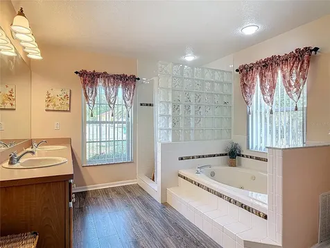290 Shadydale Court Deltona FL 32738
