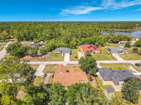 290 Shadydale Court Deltona FL 32738