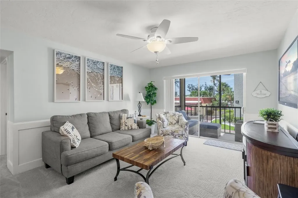 915 Beach Road Siesta Key FL 34242