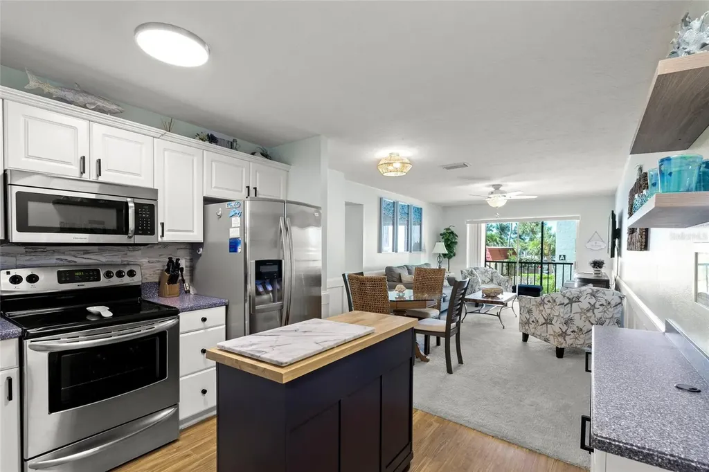 915 Beach Road Siesta Key FL 34242