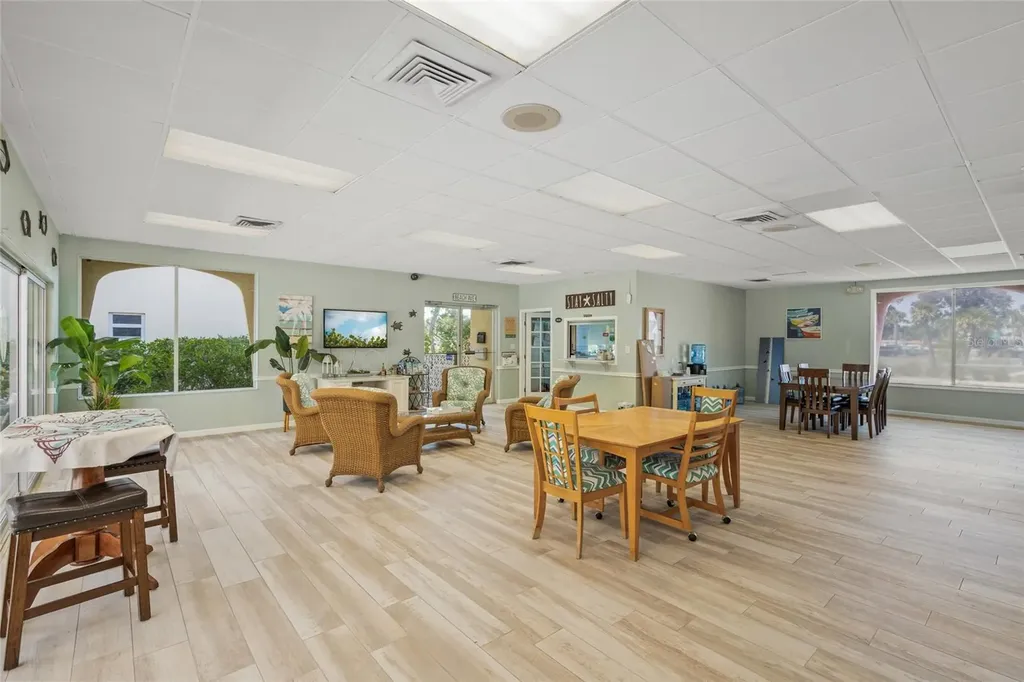 915 Beach Road Siesta Key FL 34242