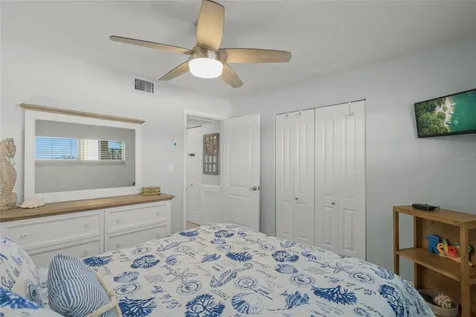 915 Beach Road Siesta Key FL 34242