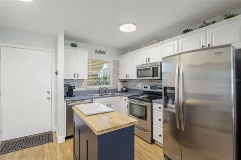 915 Beach Road Siesta Key FL 34242