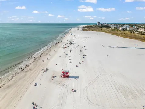915 Beach Road Siesta Key FL 34242
