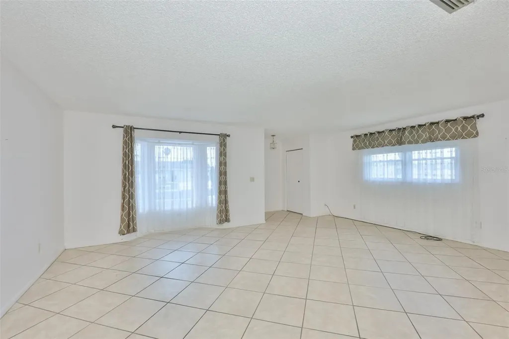 603 La Jolla Avenue Sun City Center FL 33573