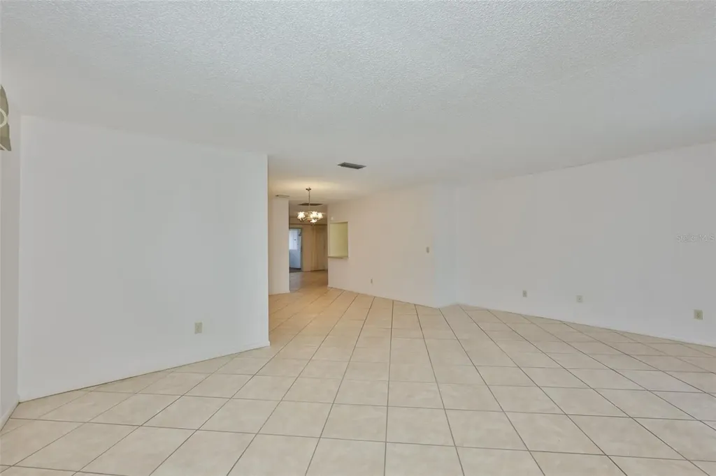 603 La Jolla Avenue Sun City Center FL 33573
