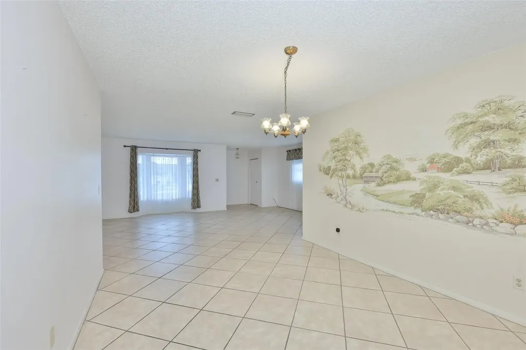 603 La Jolla Avenue Sun City Center FL 33573