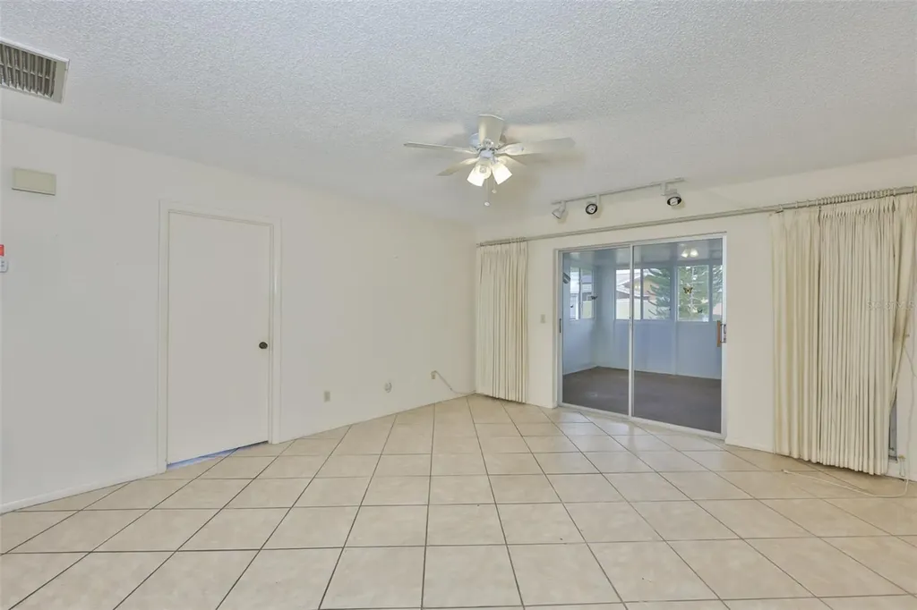 603 La Jolla Avenue Sun City Center FL 33573