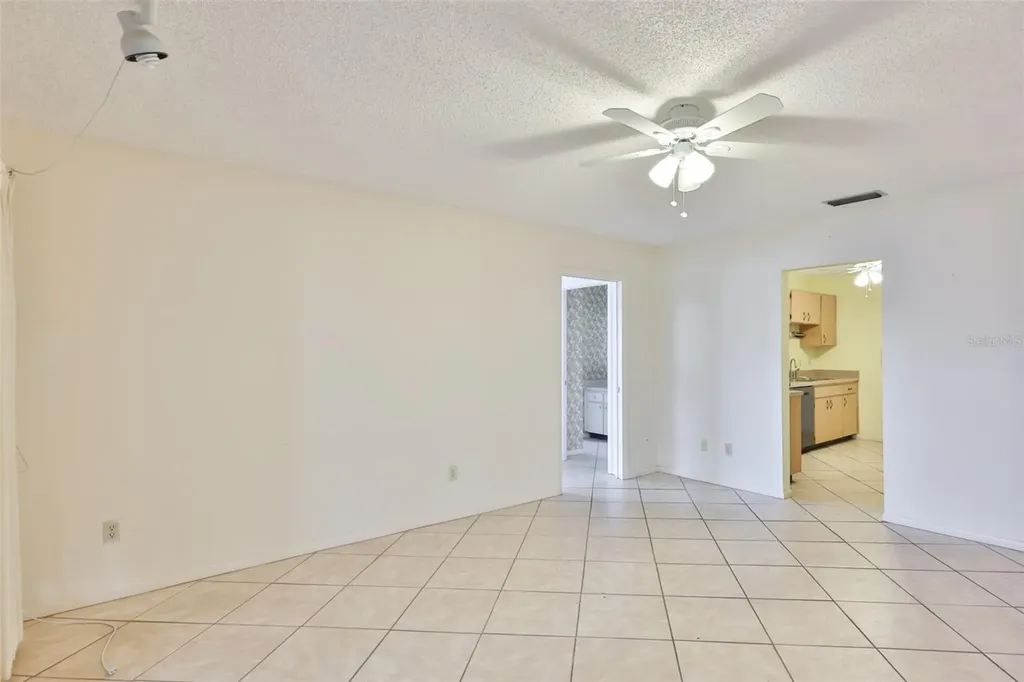 603 La Jolla Avenue Sun City Center FL 33573