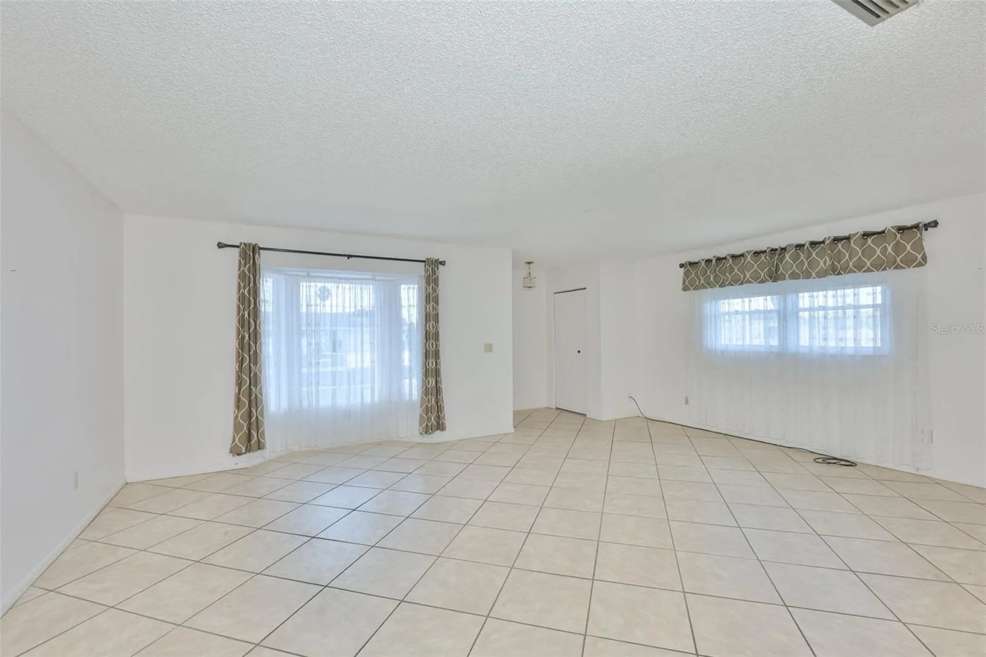 603 La Jolla Avenue Sun City Center FL 33573