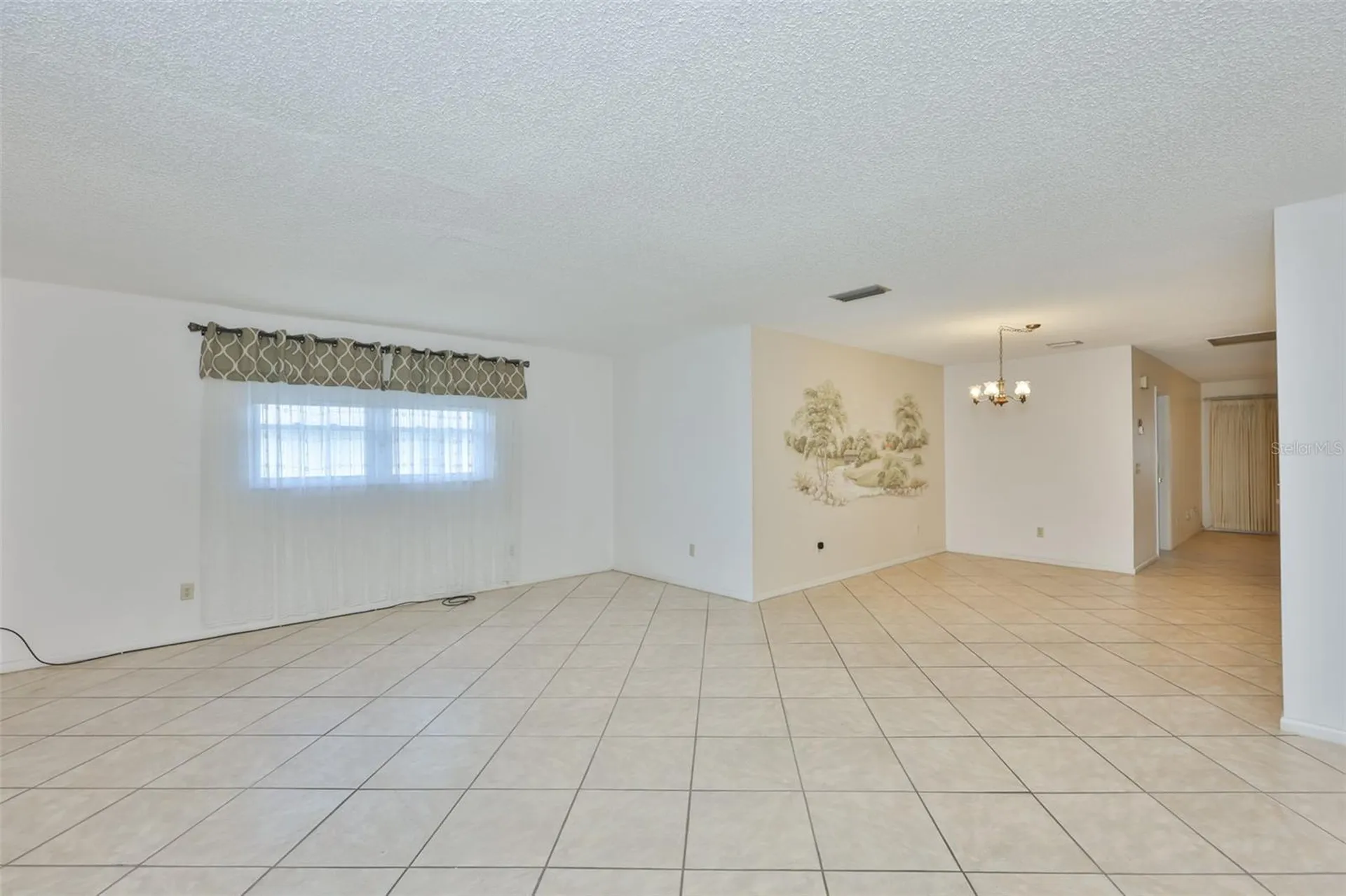 603 La Jolla Avenue Sun City Center FL 33573