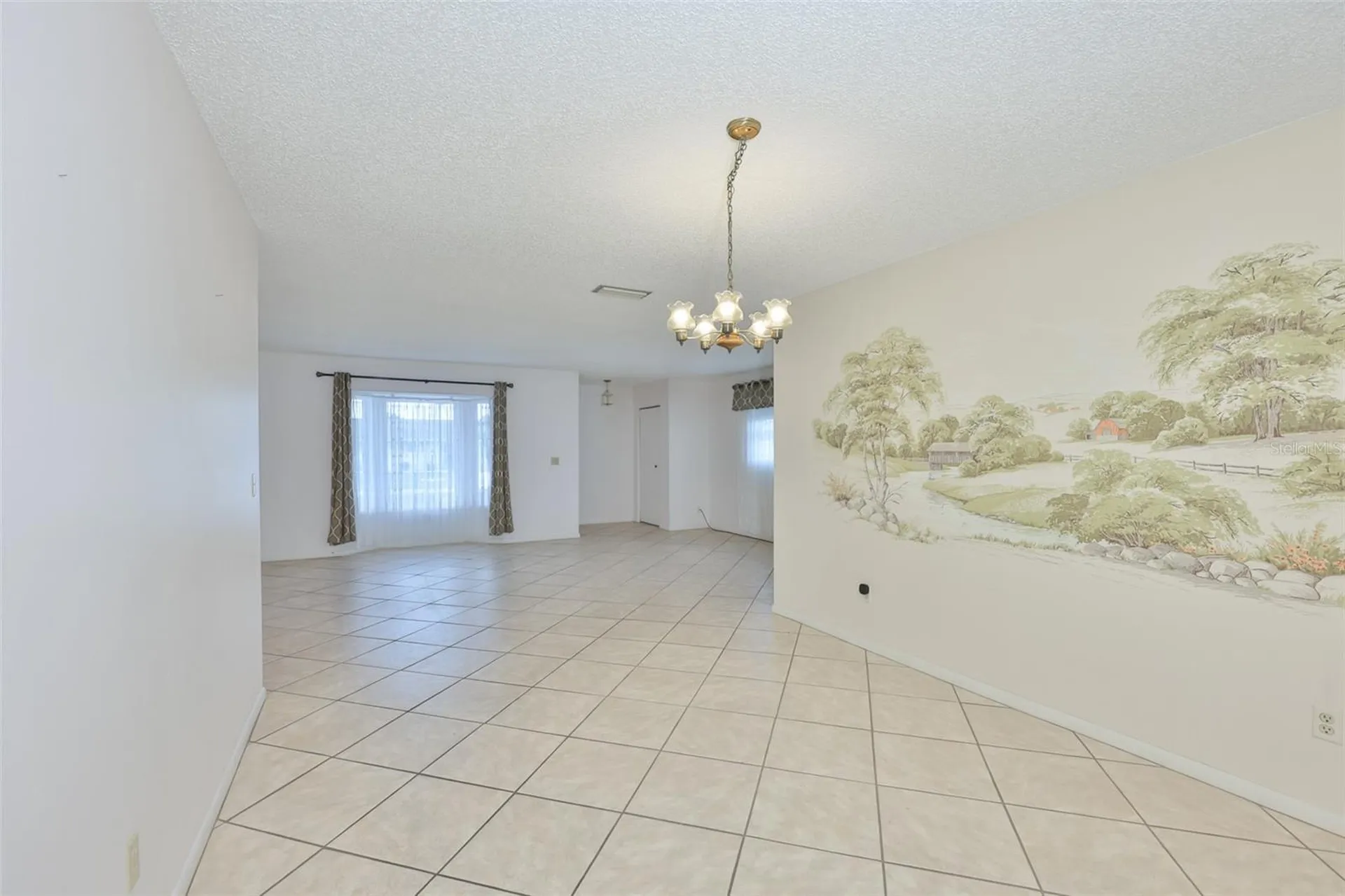 603 La Jolla Avenue Sun City Center FL 33573