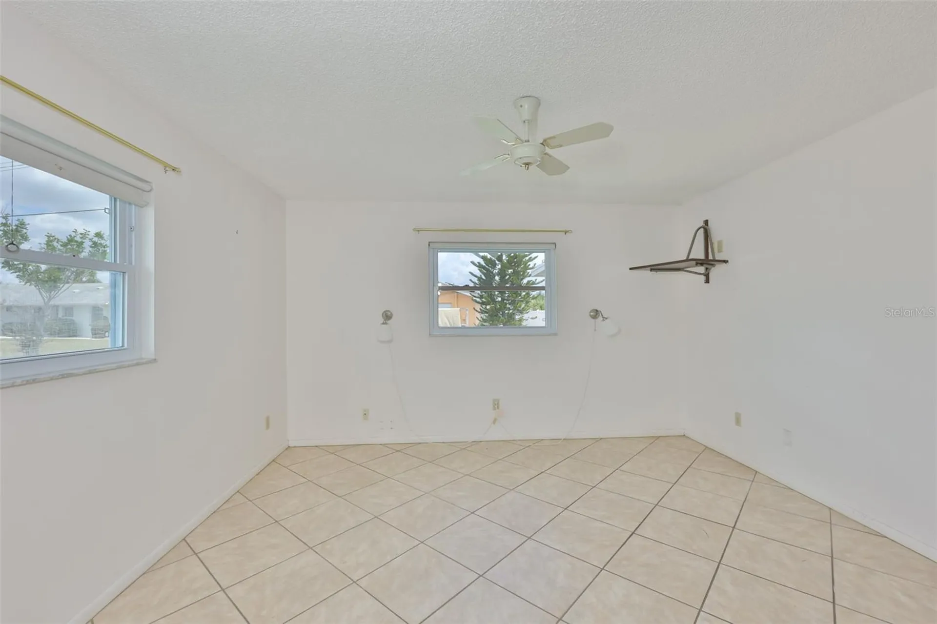 603 La Jolla Avenue Sun City Center FL 33573