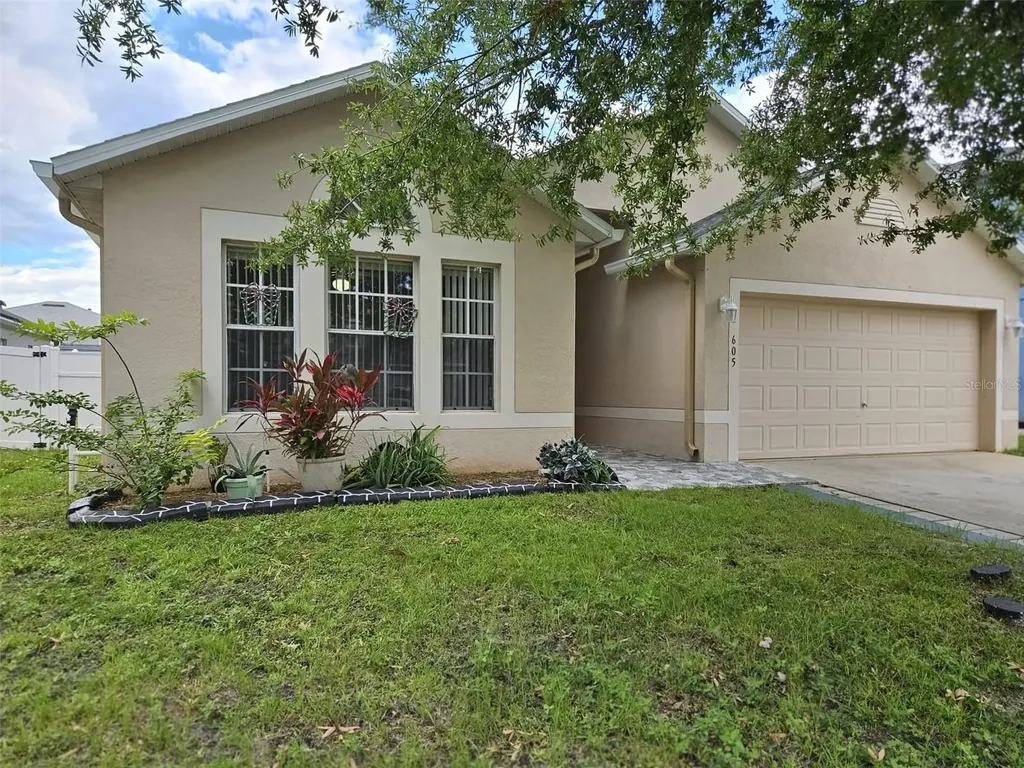 605 Blake Avenue Davenport FL 33897