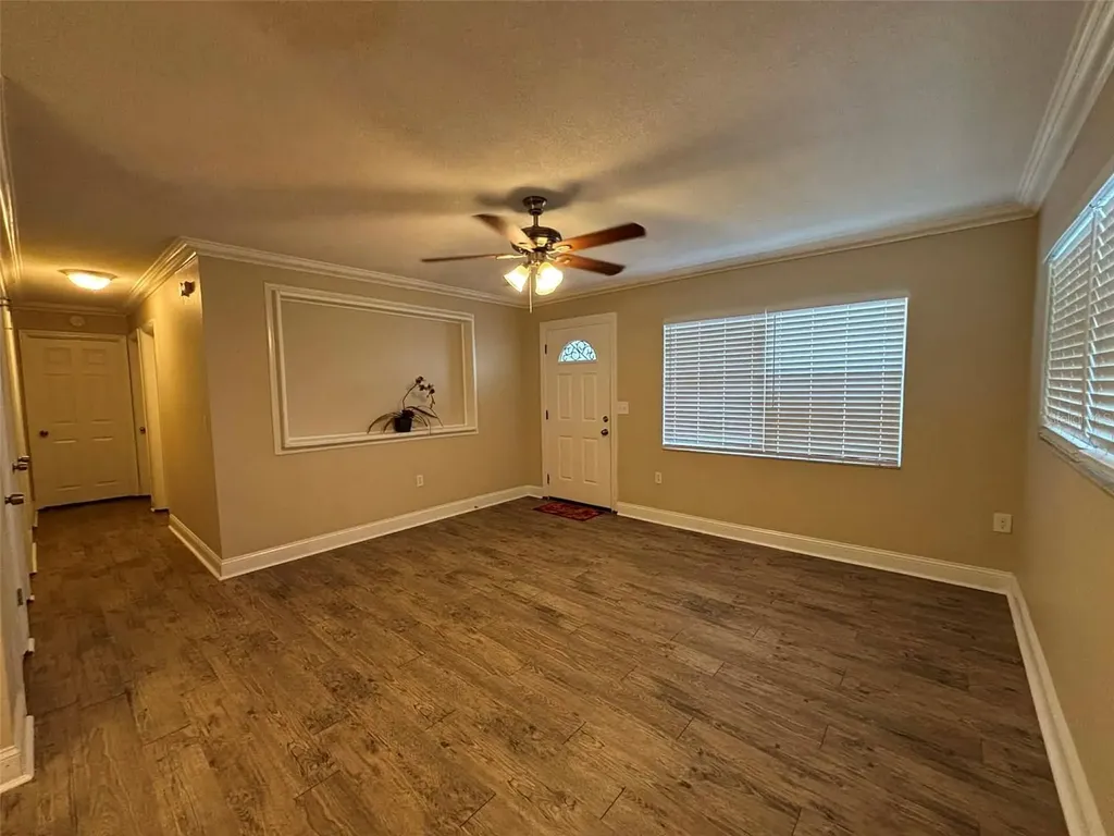 606 Holt Circle Winter Haven FL 33880