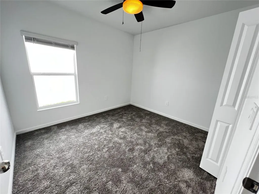 2010 Punch Bowl Avenue Davenport FL 33837