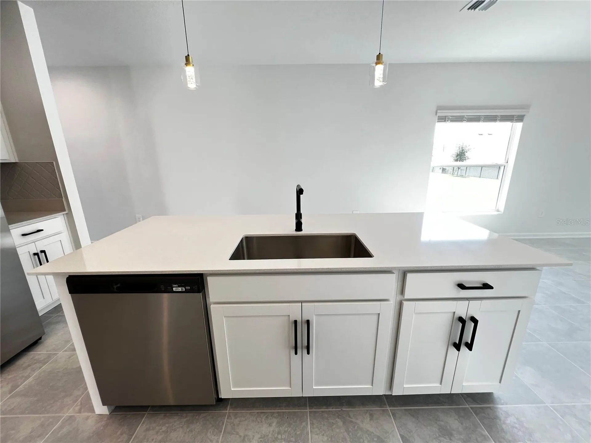 2010 Punch Bowl Avenue Davenport FL 33837