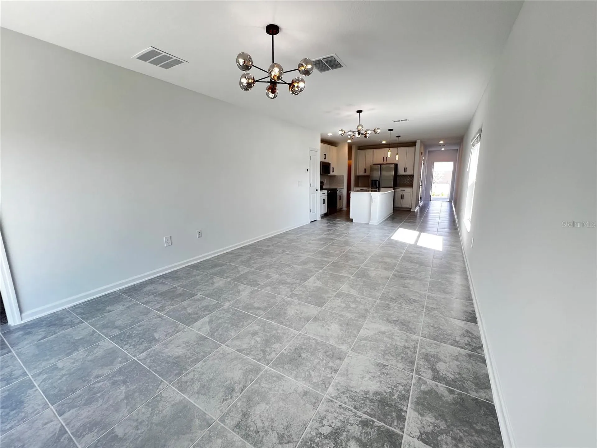 2010 Punch Bowl Avenue Davenport FL 33837