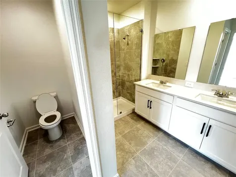 2010 Punch Bowl Avenue Davenport FL 33837