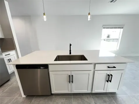 2010 Punch Bowl Avenue Davenport FL 33837