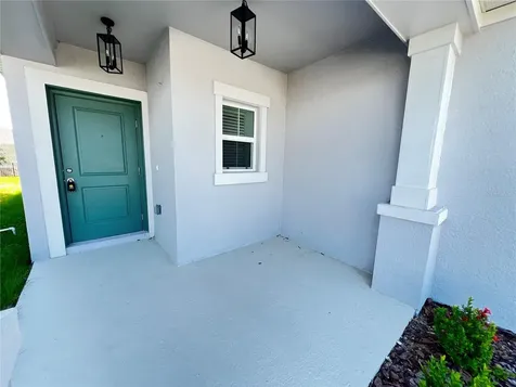 2010 Punch Bowl Avenue Davenport FL 33837