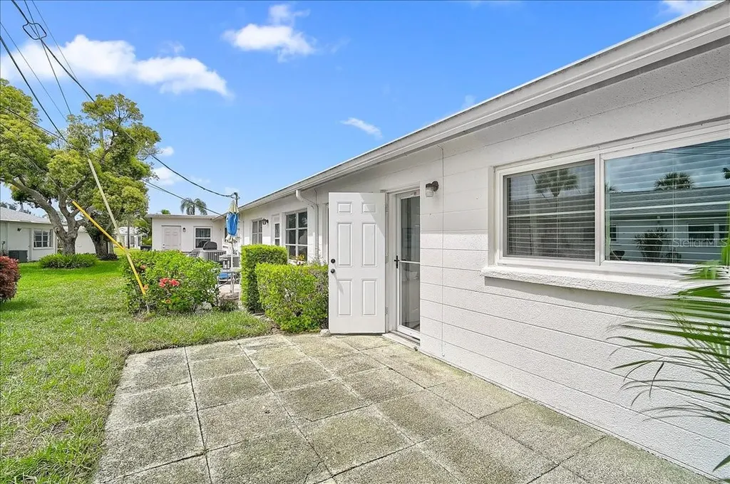 2222 Orange Blossom Lane Bradenton FL 34207
