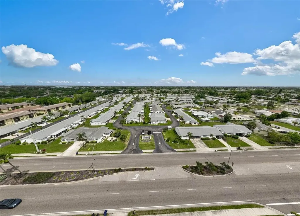 2222 Orange Blossom Lane Bradenton FL 34207