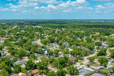 4014 Hina Drive Sarasota FL 34241