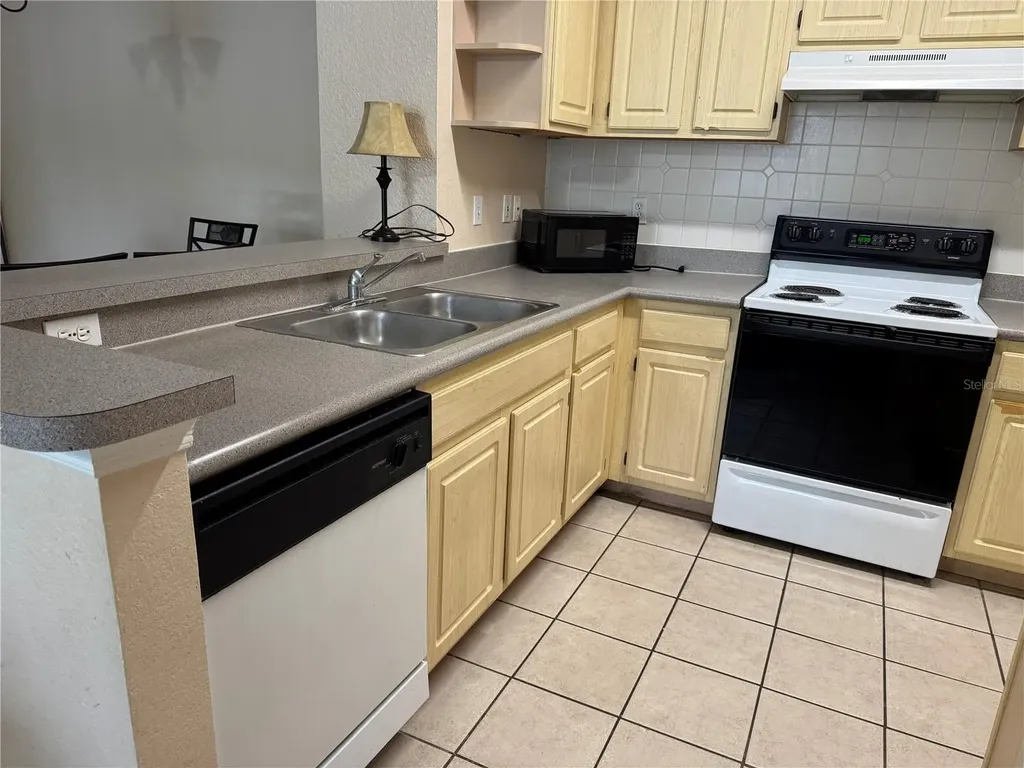 8908 Legacy Court Kissimmee FL 34747