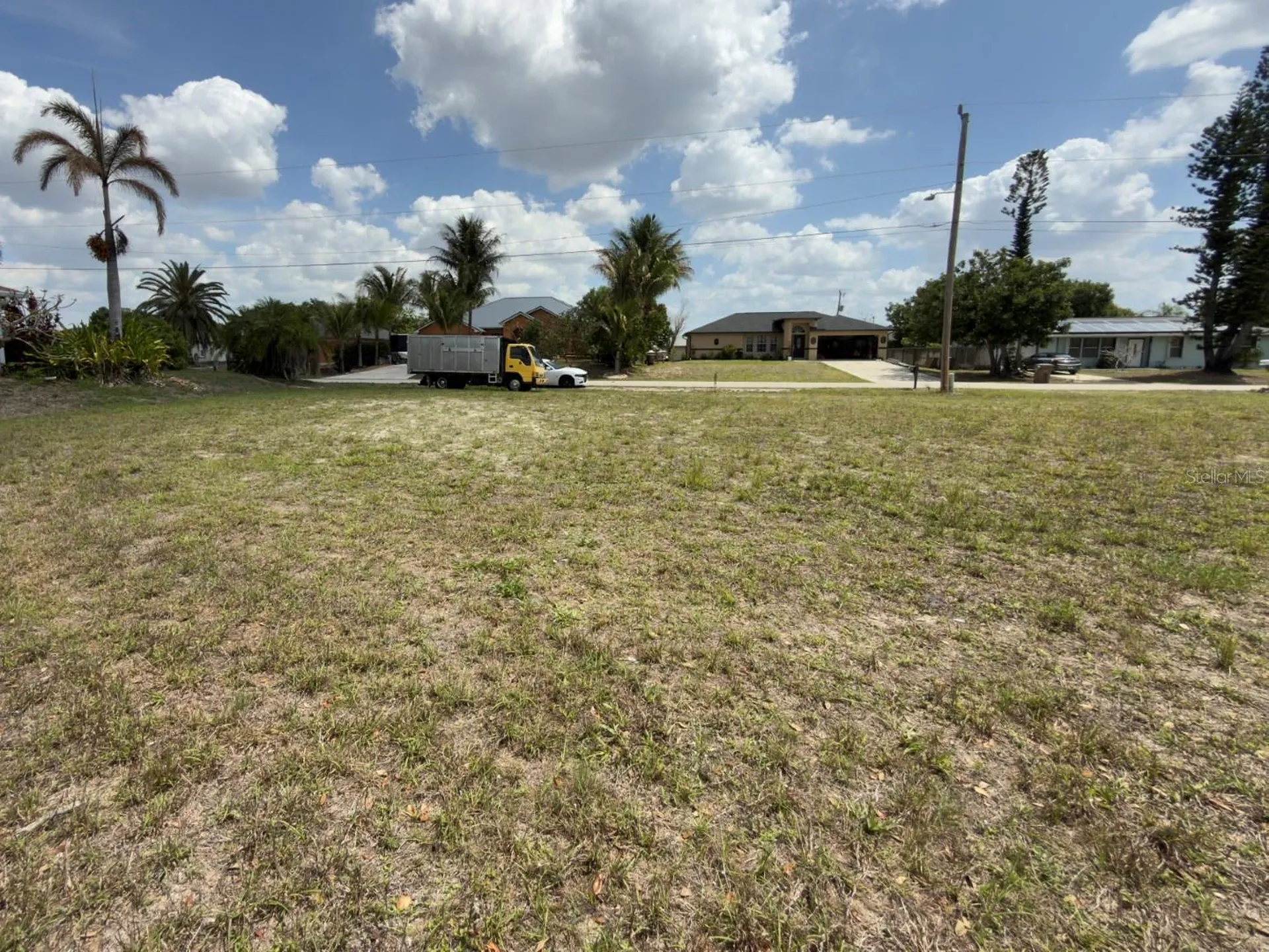 2206 NE 1st Place Cape Coral FL 33909