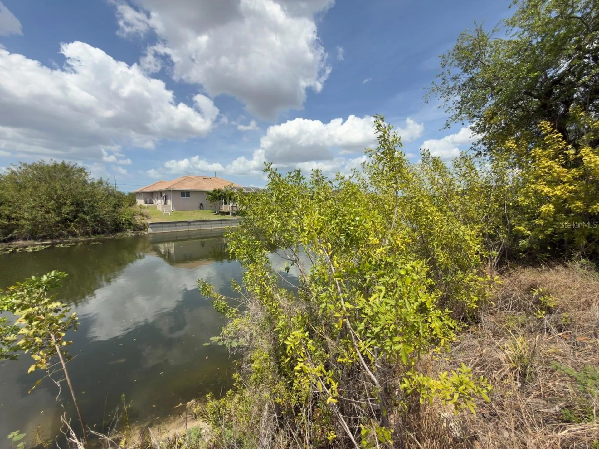 2206 NE 1st Place Cape Coral FL 33909