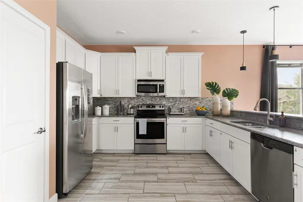 1518 Rolling Fairway Drive Davenport FL 33896