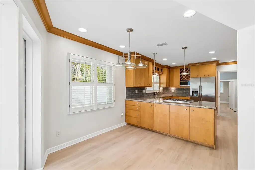 99 Ladoga Avenue Tampa FL 33606