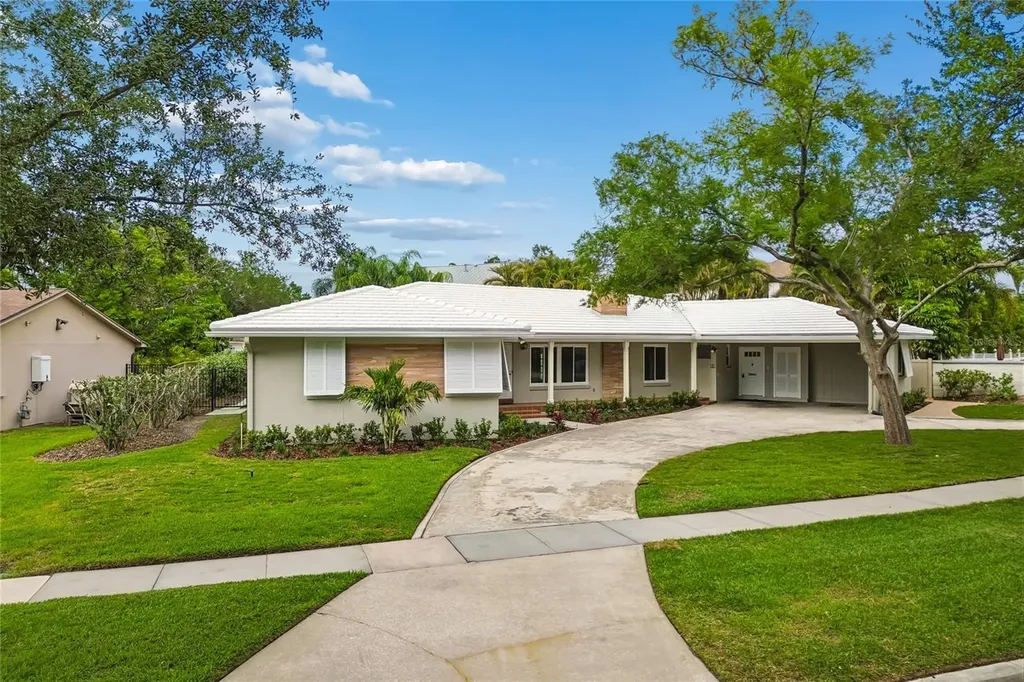 99 Ladoga Avenue Tampa FL 33606