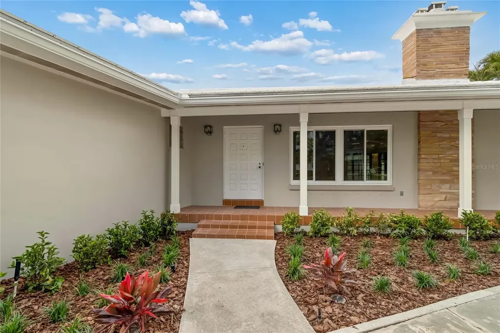 99 Ladoga Avenue Tampa FL 33606