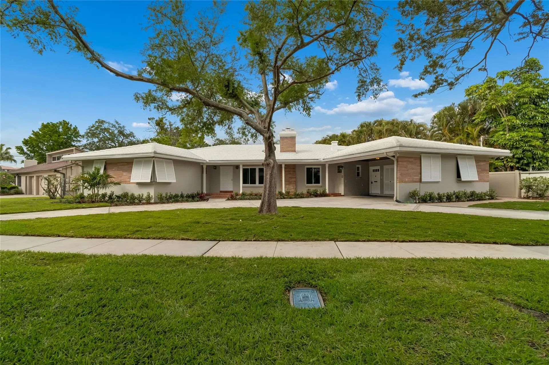 99 Ladoga Avenue Tampa FL 33606