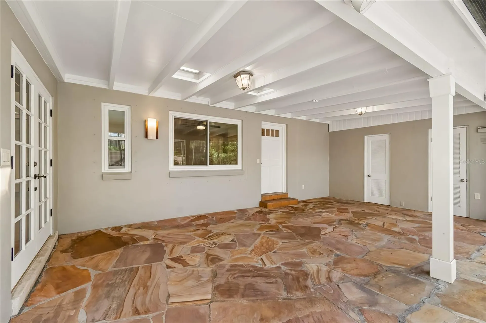 99 Ladoga Avenue Tampa FL 33606