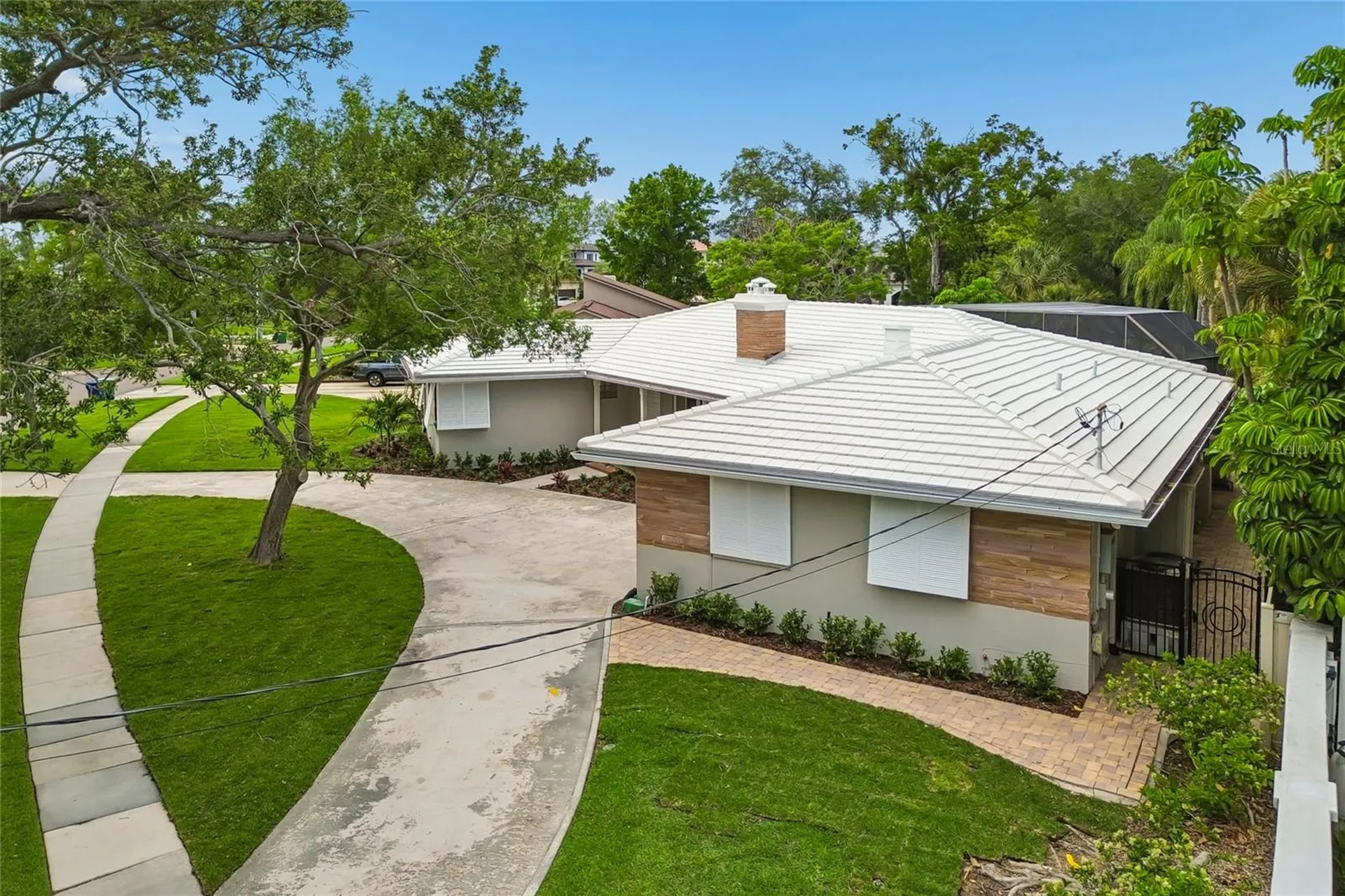 99 Ladoga Avenue Tampa FL 33606