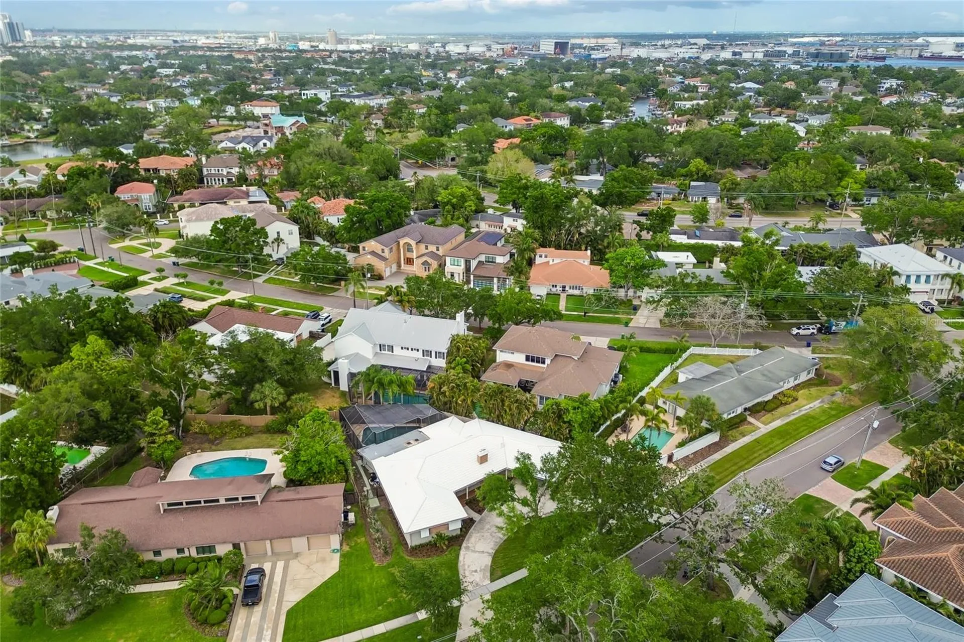99 Ladoga Avenue Tampa FL 33606