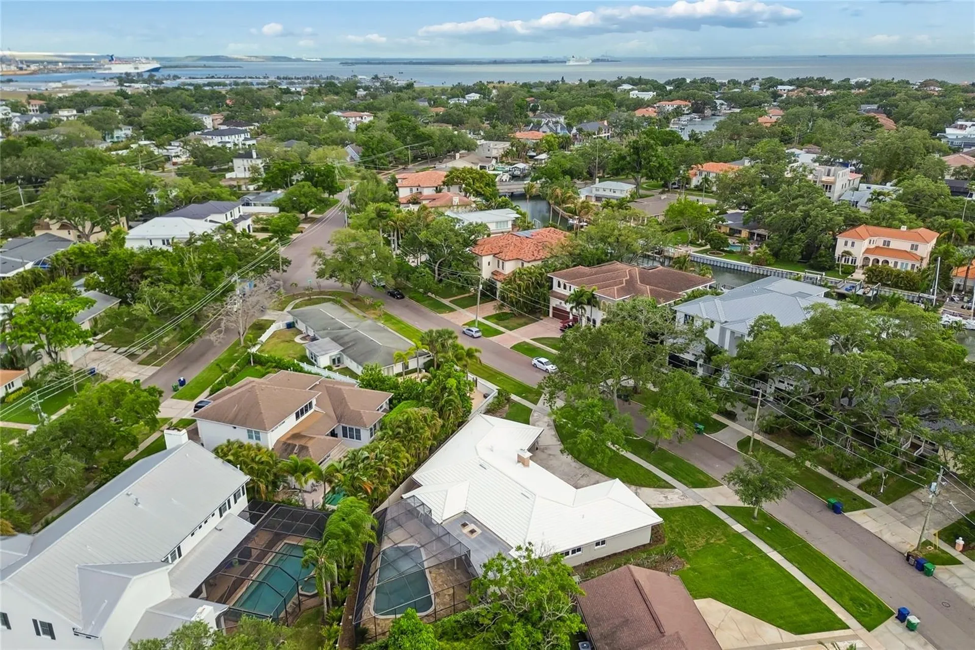99 Ladoga Avenue Tampa FL 33606