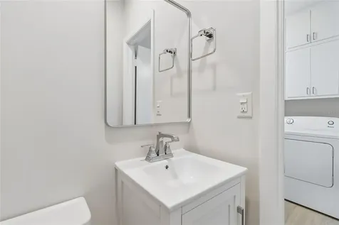 99 Ladoga Avenue Tampa FL 33606
