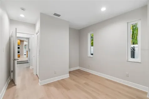 99 Ladoga Avenue Tampa FL 33606
