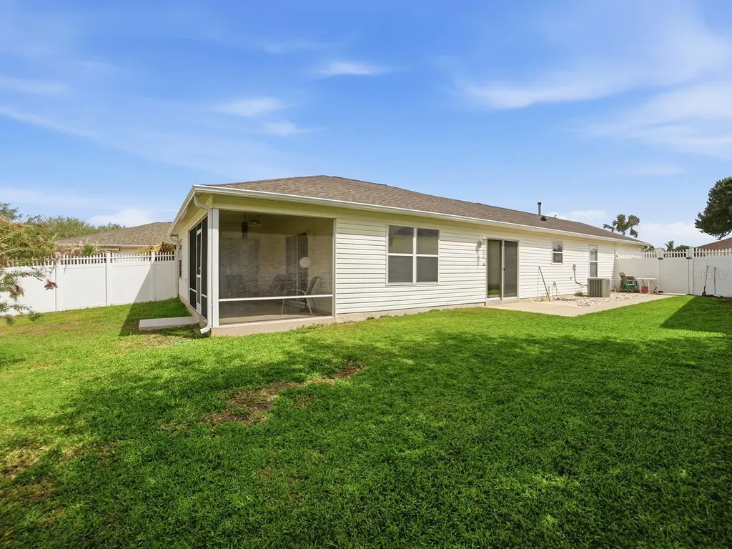 8830 SE 168th Sedgwick Place The Villages FL 32162